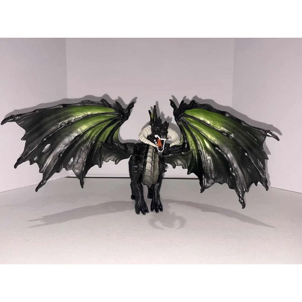 Dungeons & Dragons Honor Among Thieves RAKOR Black Dragon Figure Hasbro 2022